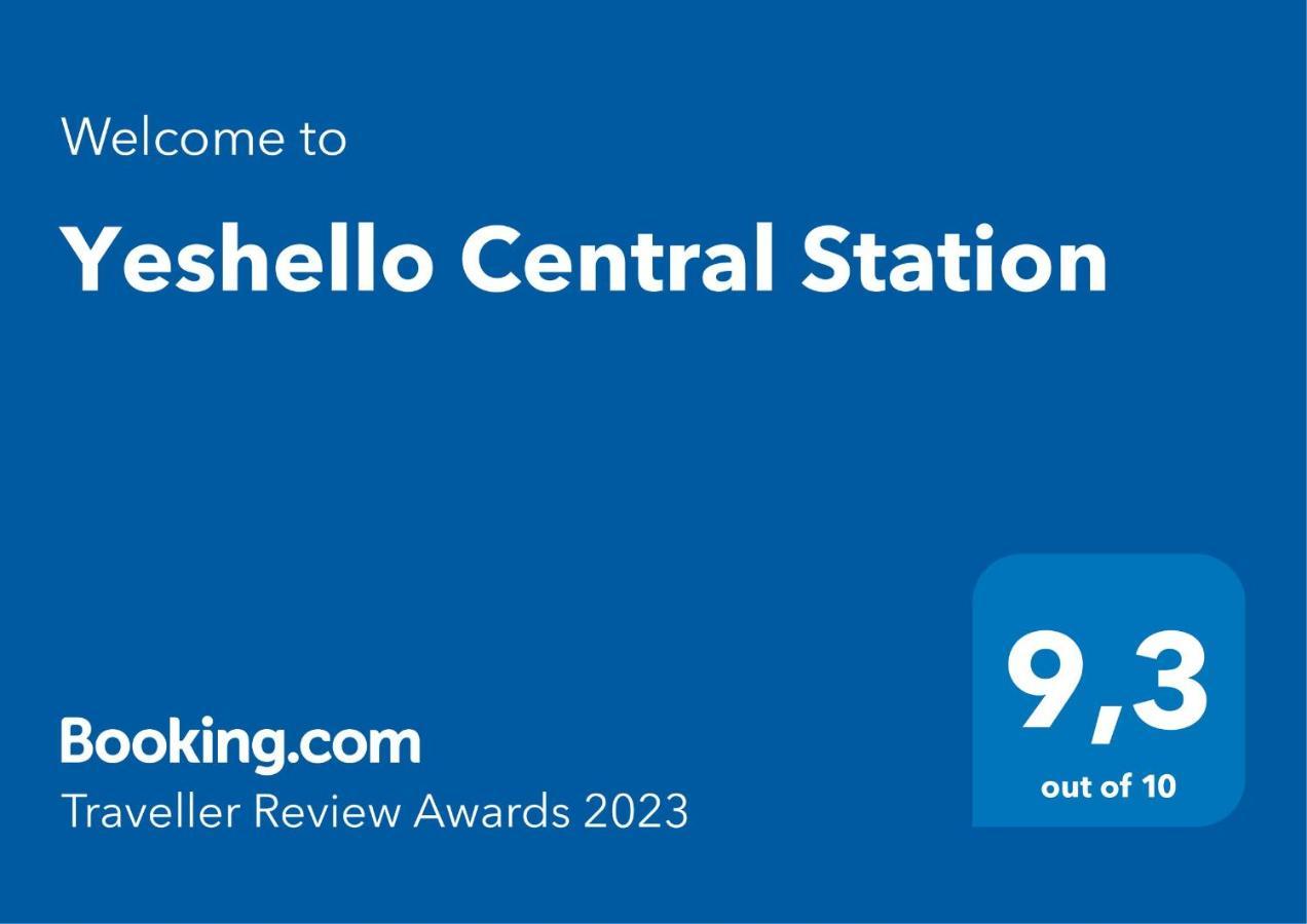 Yeshello Central Station Vienna Exterior photo